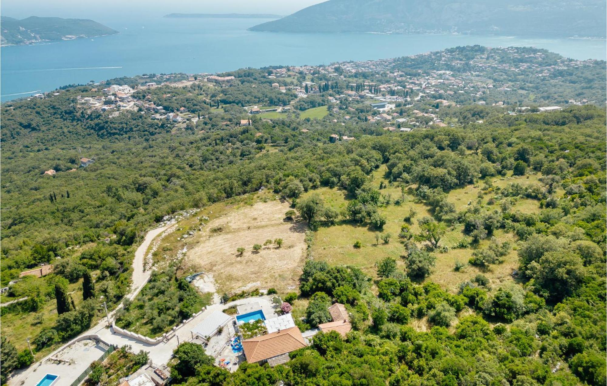 Amazing Home In Herceg Novi With House Sea View Екстериор снимка